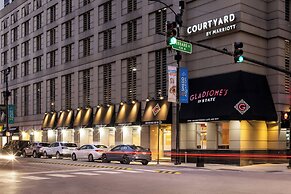 Courtyard by Marriott Chicago Downtown River North