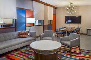 Crowne Plaza St. Louis Airport by IHG