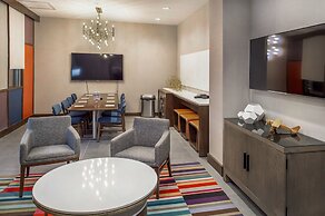 Crowne Plaza St. Louis Airport by IHG