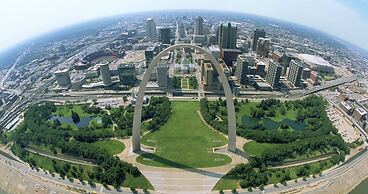 Crowne Plaza St. Louis Airport by IHG