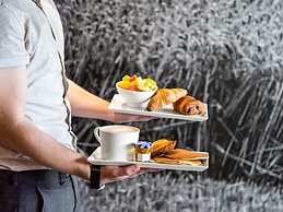 ibis Saint-Denis Stade Ouest