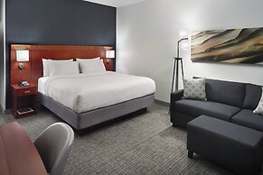 Courtyard Charlotte Arrowood