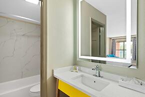 Days Inn by Wyndham Petersburg/South Fort Lee