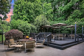 Sonesta Charlotte Lower South End