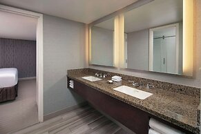Sonesta Charlotte Lower South End