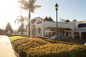 Oxford Suites Pismo Beach