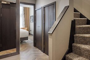 DoubleTree by Hilton London Victoria