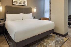 DoubleTree by Hilton London Victoria