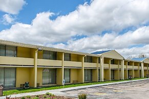 Rodeway Inn Brookville