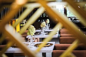 Chateau Merrimack Resort & Spa