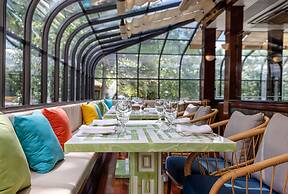 Chateau Merrimack Resort & Spa