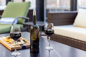 Chateau Merrimack Resort & Spa