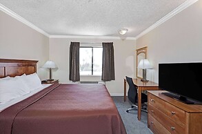 Travelodge by Wyndham Pasadena Central