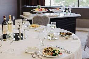 Crowne Plaza Suites MSP Airport - Mall of America by IHG