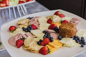 Crowne Plaza Suites MSP Airport - Mall of America by IHG