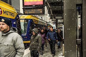 Crowne Plaza Suites MSP Airport - Mall of America by IHG