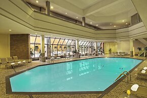Crowne Plaza Suites MSP Airport - Mall of America by IHG