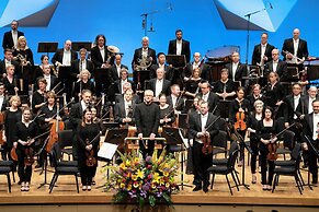 Crowne Plaza Suites MSP Airport - Mall of America by IHG