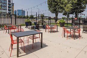 Crowne Plaza Suites MSP Airport - Mall of America by IHG