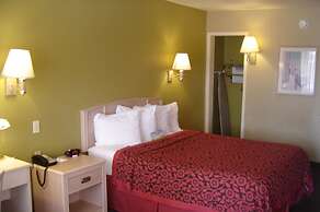 Days Inn by Wyndham Carlsbad