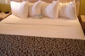 Days Inn by Wyndham Carlsbad