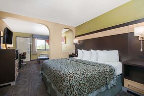 Days Inn by Wyndham Carlsbad