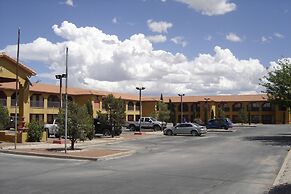 Days Inn by Wyndham Carlsbad