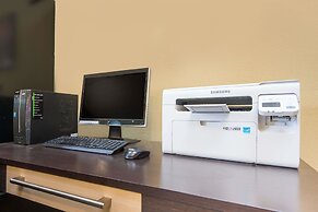 Days Inn by Wyndham Carlsbad