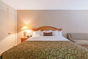 Historic Coronado Motor Hotel by OYO