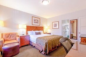 Historic Coronado Motor Hotel by OYO