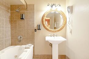 Historic Coronado Motor Hotel by OYO