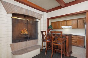 Historic Coronado Motor Hotel by OYO