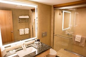 Golden Arrow Lakeside Resort