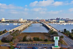 Holiday Inn Charleston Riverview by IHG
