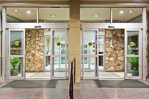 Holiday Inn Charleston Riverview by IHG