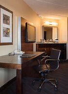 Hilton Winnipeg Airport Suites
