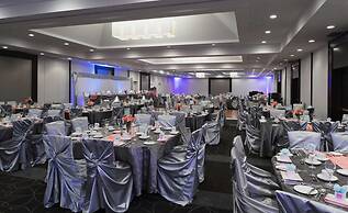 Hilton Winnipeg Airport Suites