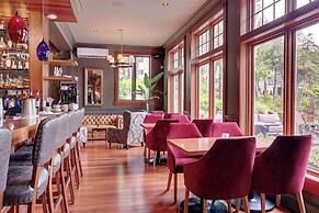 Ripplecove Hotel & Spa