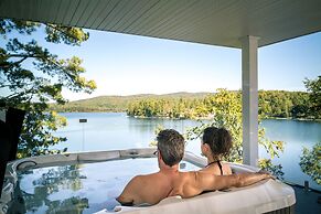 Ripplecove Hotel & Spa