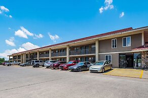 Quality Inn & Suites Hot Springs-Lake Hamilton