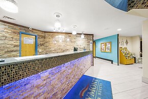 Baymont by Wyndham Muncie Near Ball State University