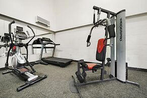 Baymont by Wyndham Muncie Near Ball State University