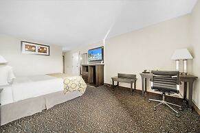 Baymont by Wyndham Muncie Near Ball State University