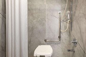 Baymont by Wyndham Muncie Near Ball State University