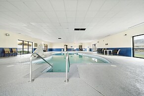 Baymont by Wyndham Muncie Near Ball State University