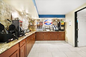 Baymont by Wyndham Muncie Near Ball State University