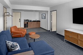 Courtyard by Marriott Pittsburgh University Center