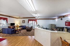 Econo Lodge Inn & Suites