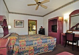 Econo Lodge Inn & Suites