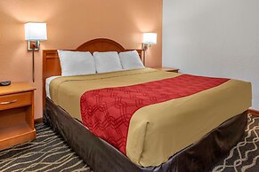 Econo Lodge Inn & Suites